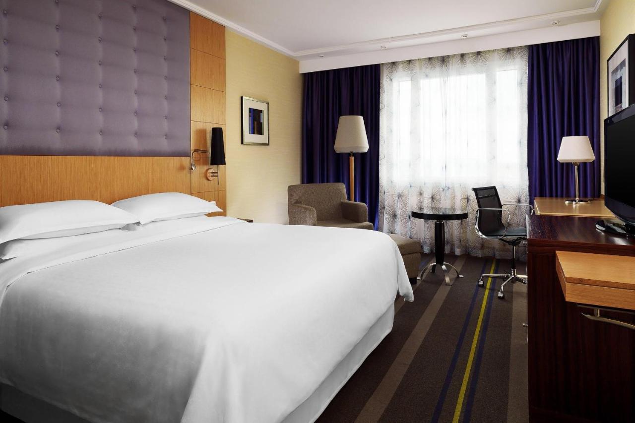 זבנטם Sheraton Brussels Airport Hotel מראה חיצוני תמונה